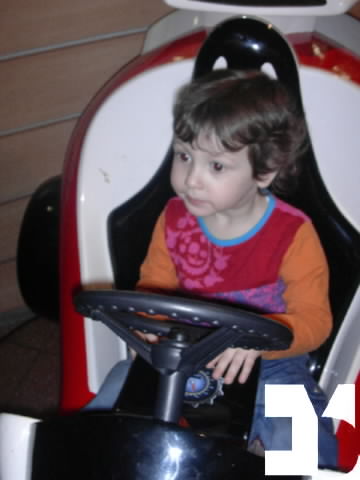 Parenti - Maya - 20041215 - Giostre - 707-FDM.JPG